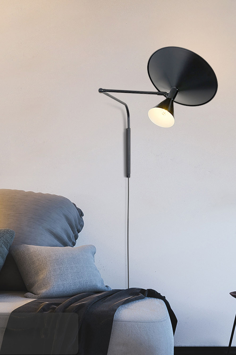 Modern Simple Swing Arm Wall Lamp