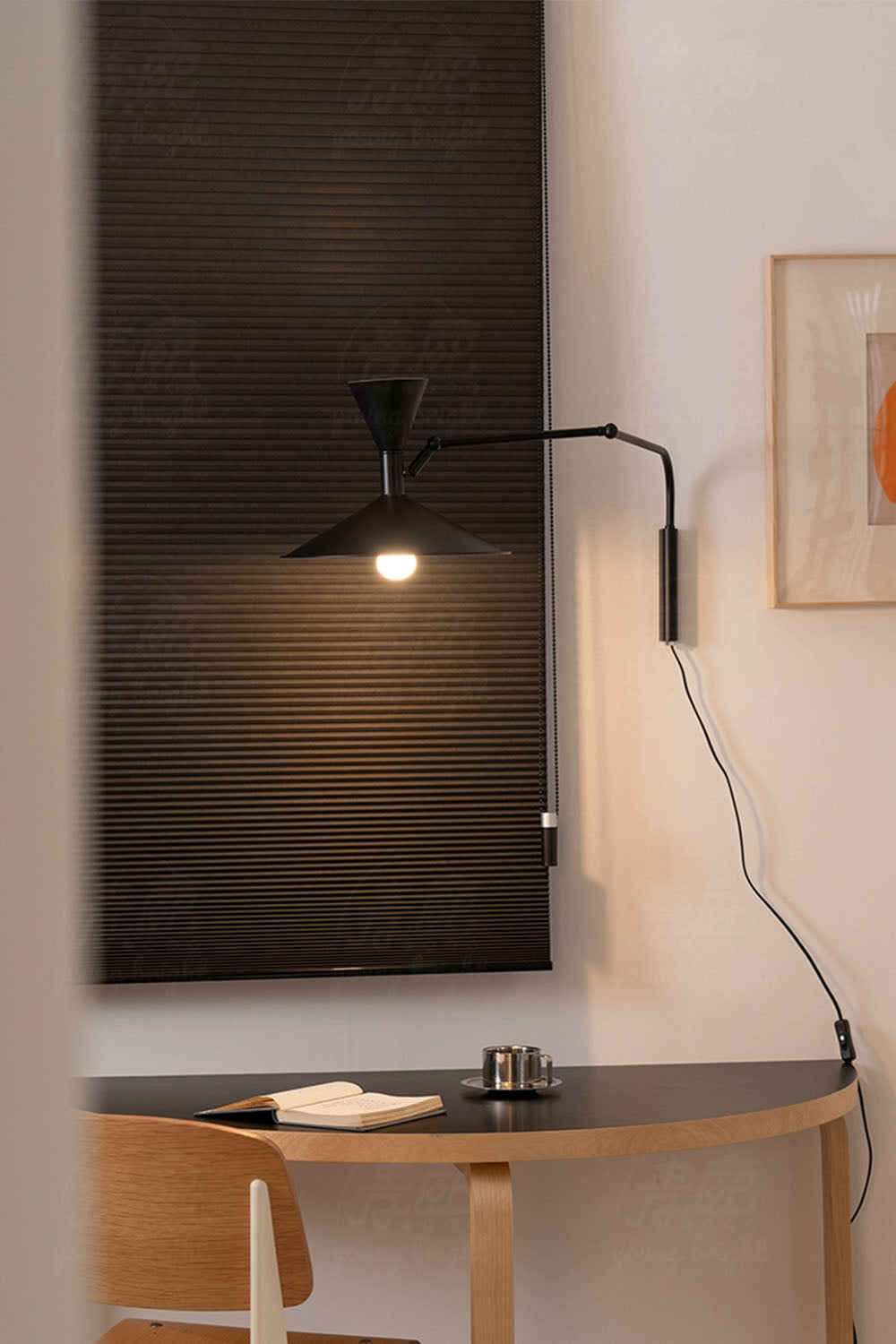 Modern Simple Swing Arm Wall Lamp