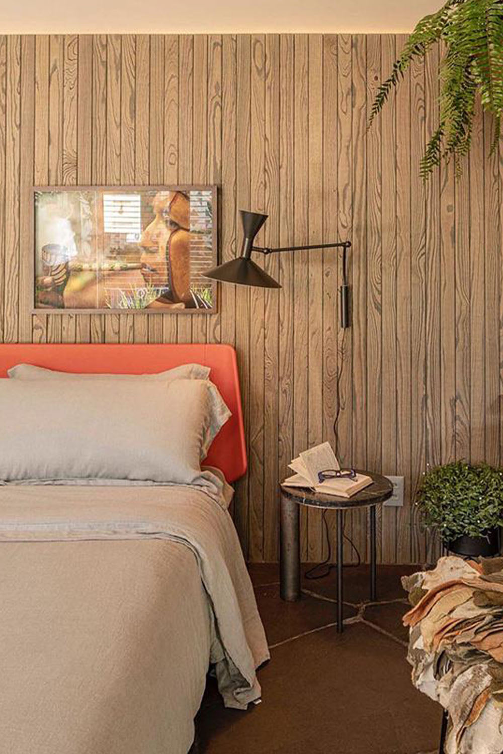 Modern Simple Swing Arm Wall Lamp