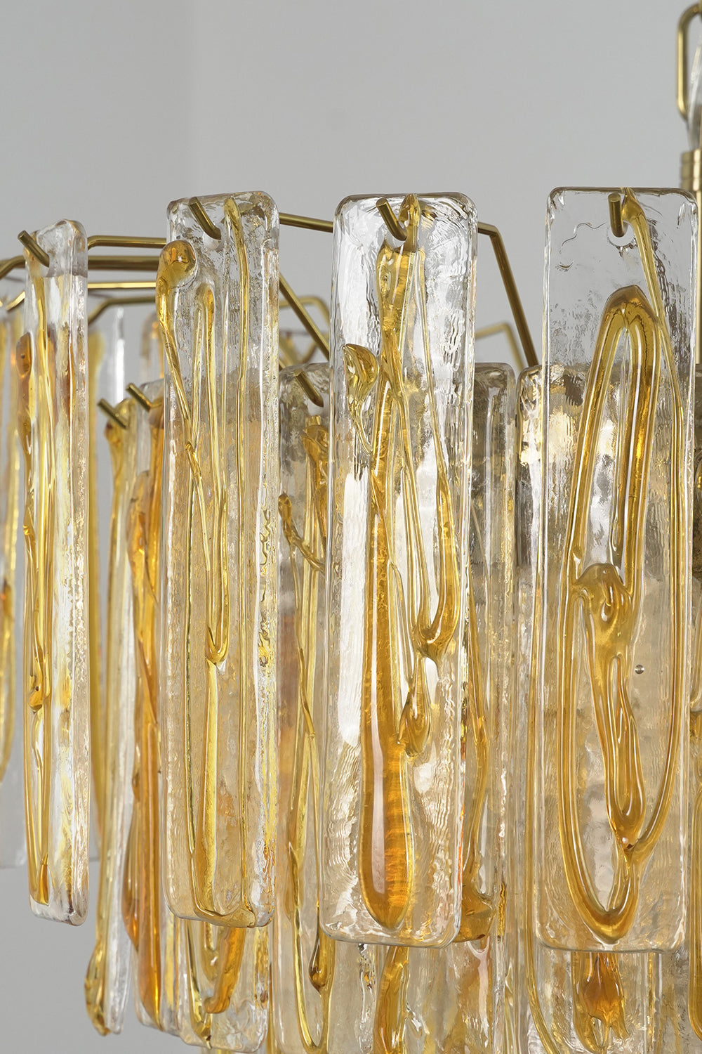 Molten Amber Glass Chandelier |Glass detail | Samu Lamp