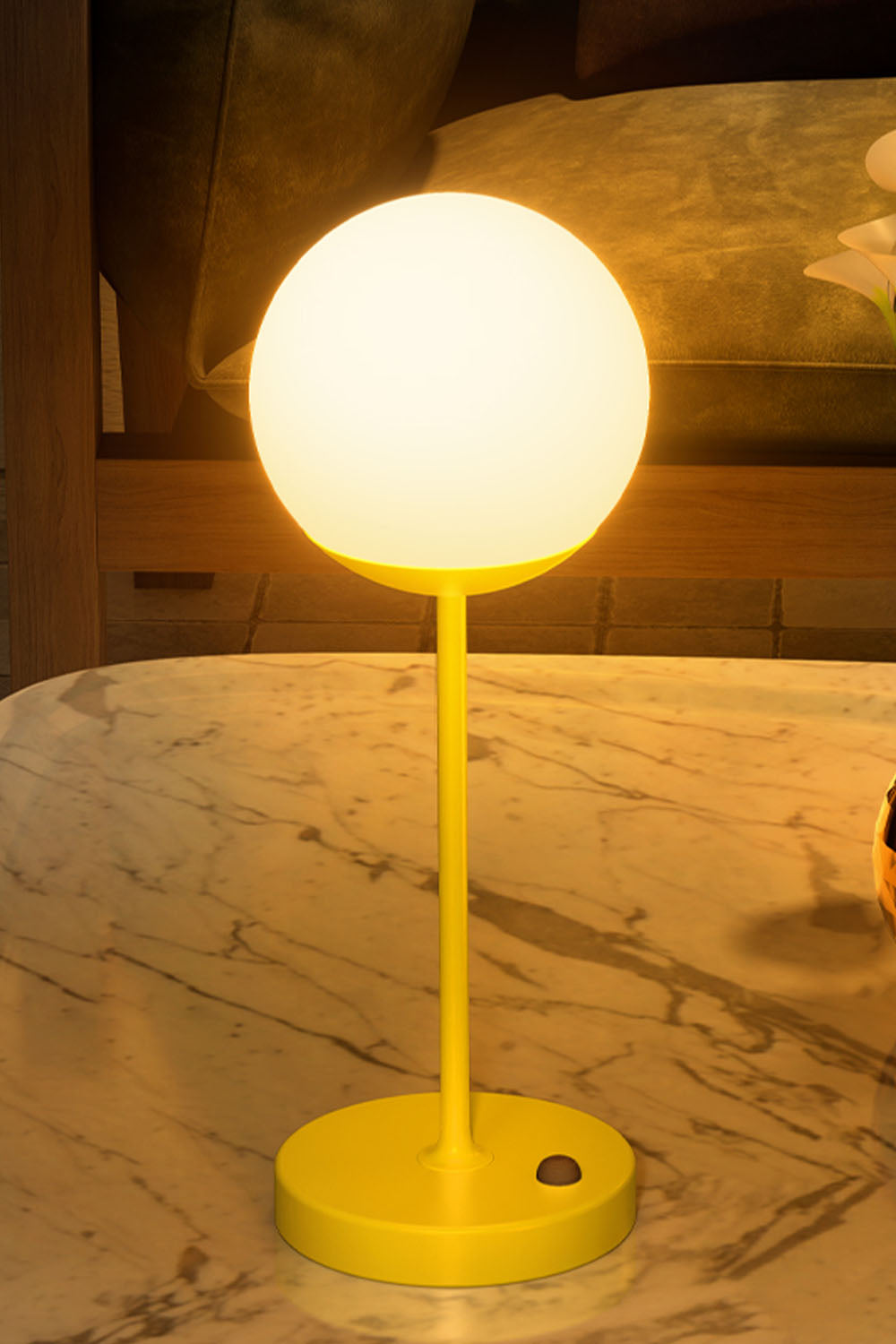 Mooon Outdoor Rechargeable Table Lamp