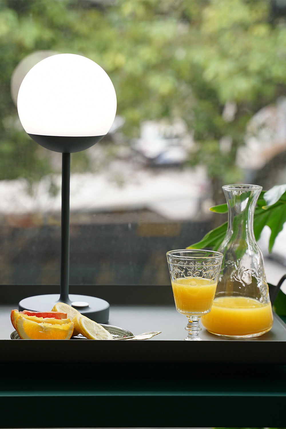 Mooon Outdoor Rechargeable Table Lamp
