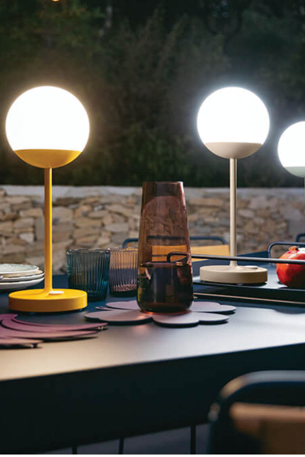 Mooon Outdoor Rechargeable Table Lamp