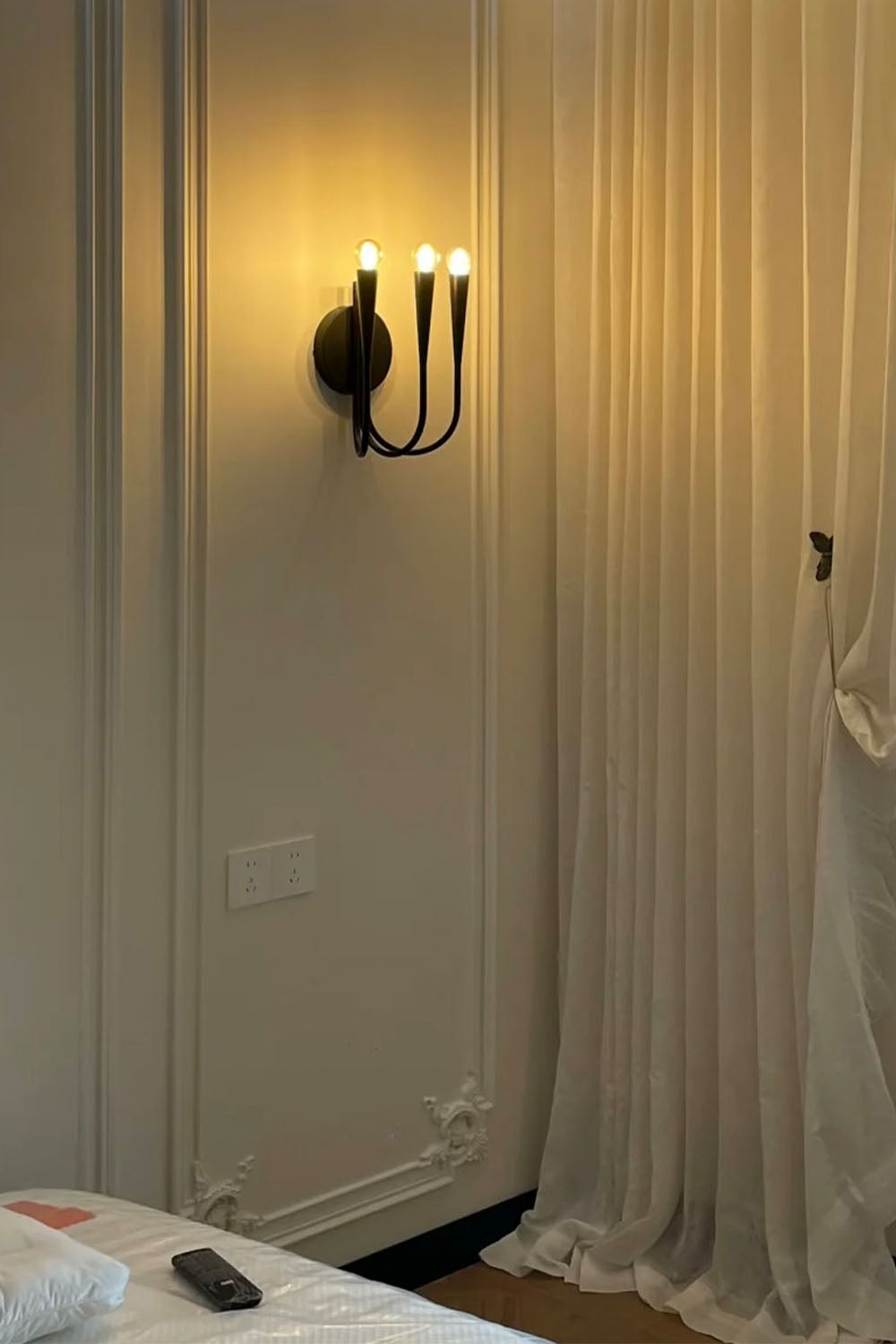 Multi-head U-shaped Wall Lamp