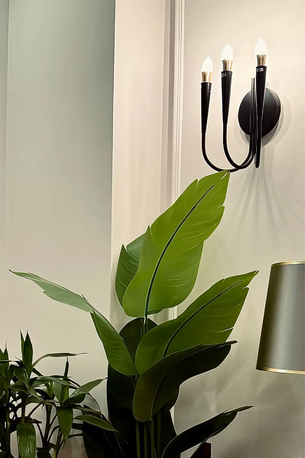 Multi-head U-shaped Wall Lamp