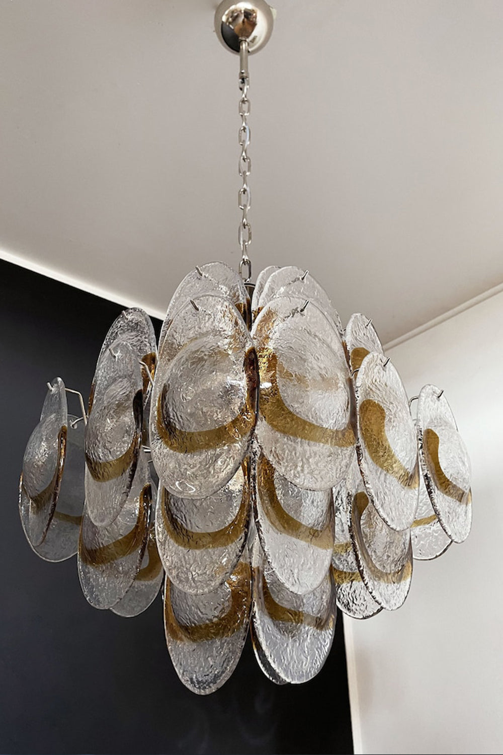 Murano Shell-Shaped Glass Chandelier