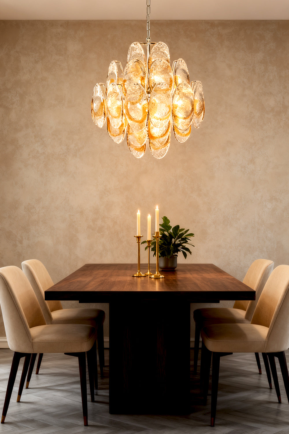 Murano Shell-Shaped Glass Chandelier