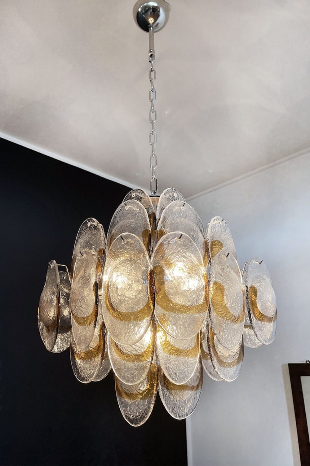 Murano Shell-Shaped Glass Chandelier