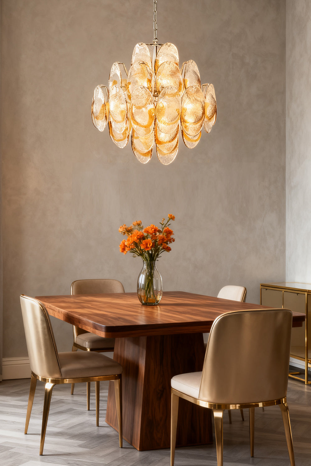 Murano Shell-Shaped Glass Chandelier