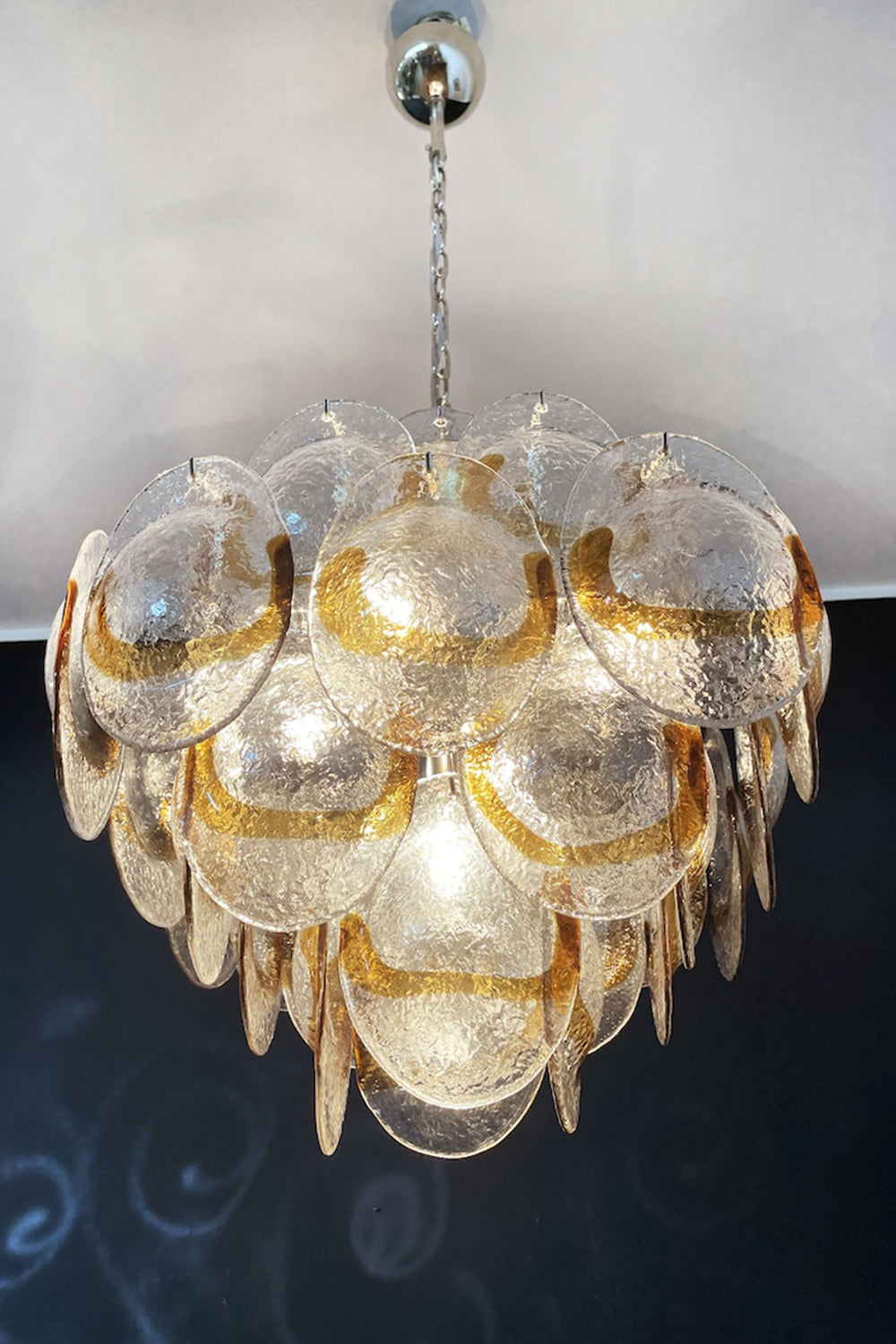 Murano Shell-Shaped Glass Chandelier