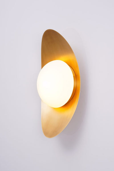 Gold Nouvel Wall Lamp