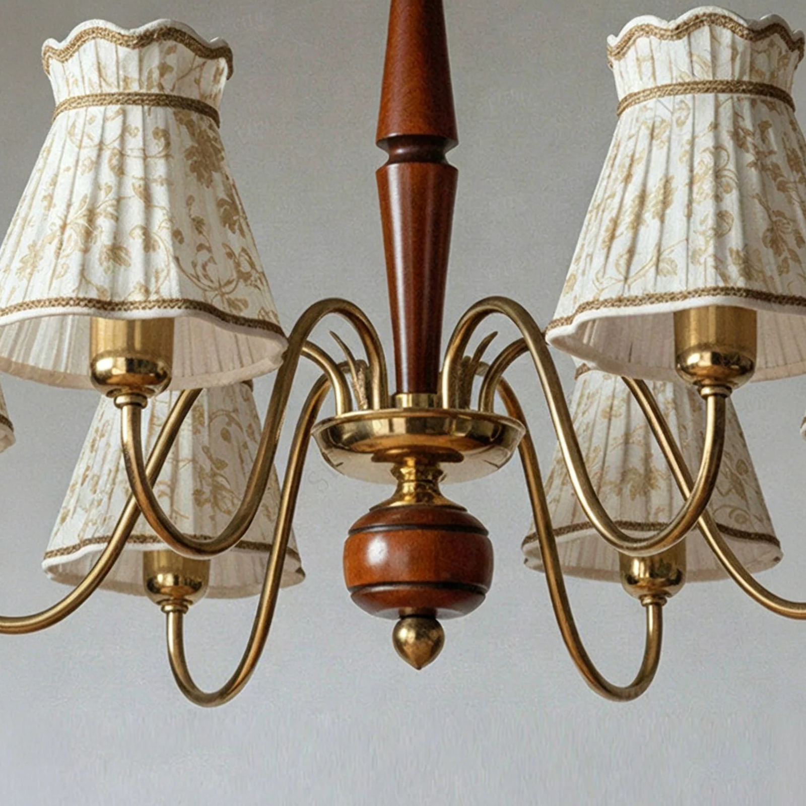 Turned-Wood Center Column