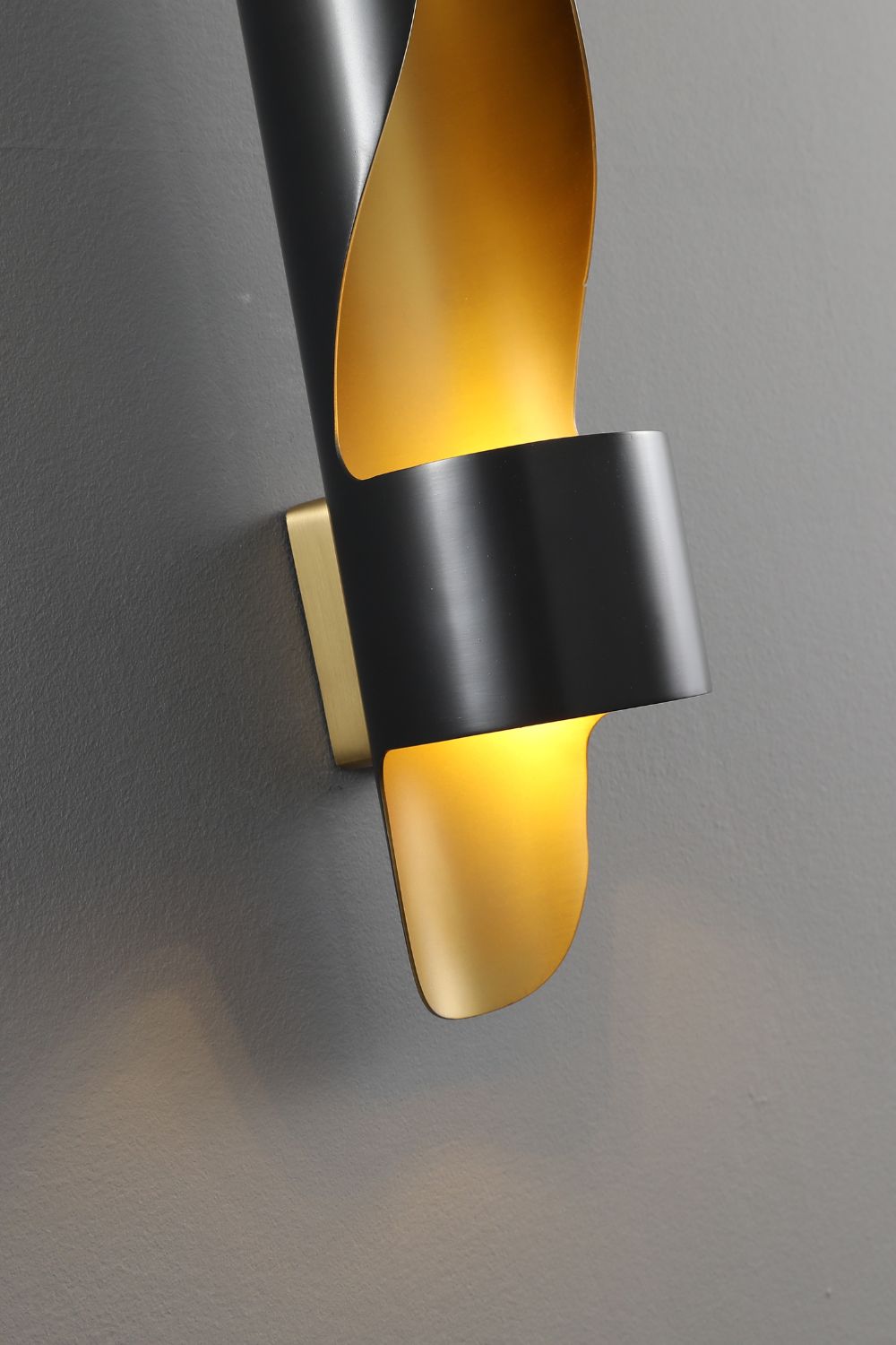 Organ Curved Wall Light - SamuLighting