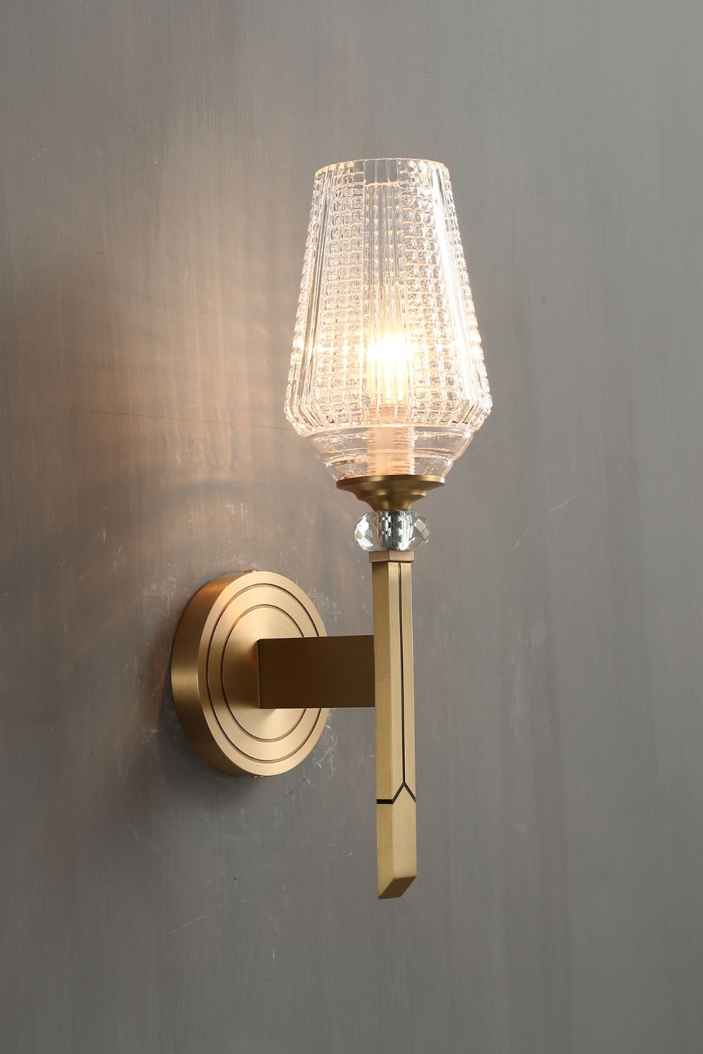 Orrefors Brass Wall Lamp - SamuLighting