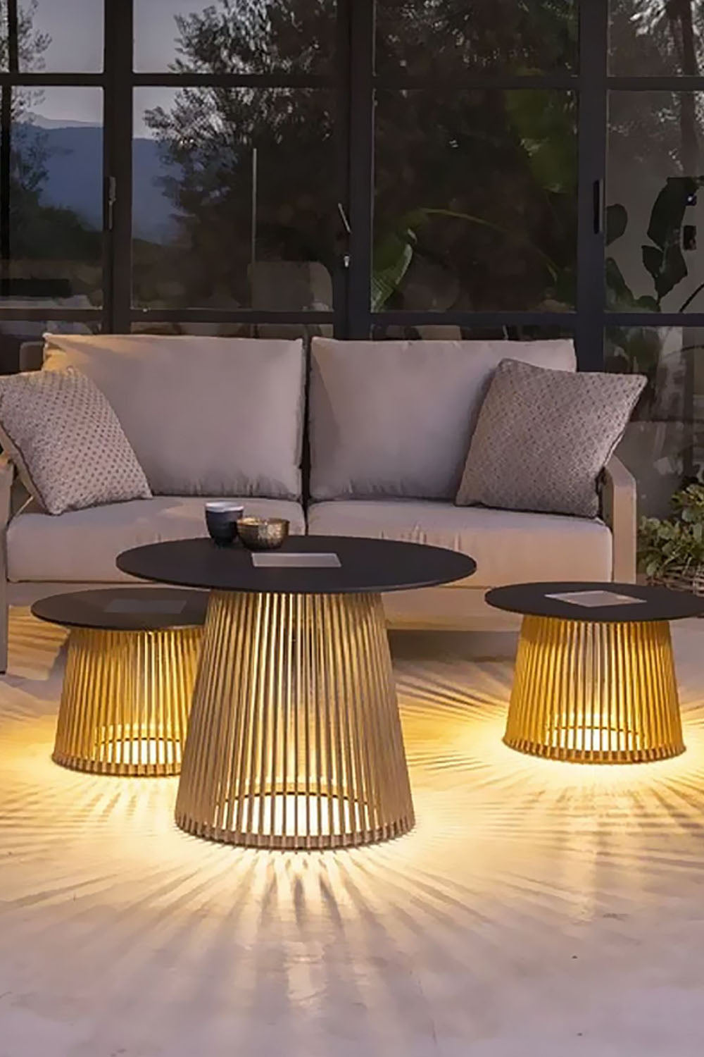 Outdoor Iron Round Table Floor Lamp