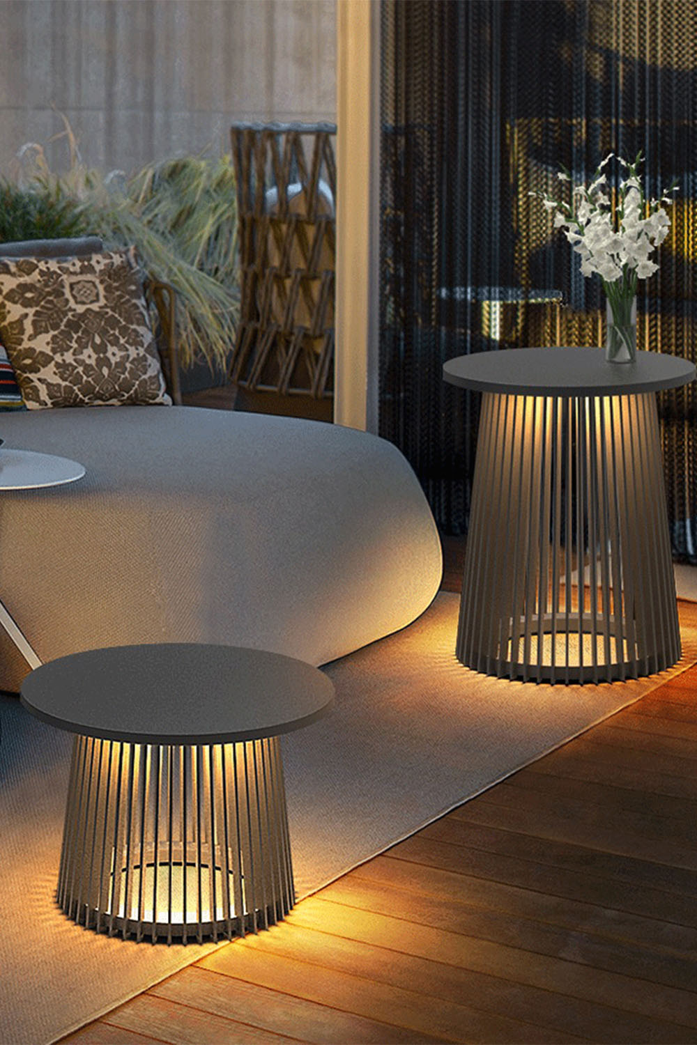 Outdoor Iron Round Table Floor Lamp