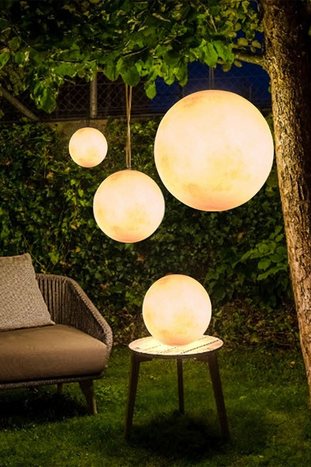 Outdoor Moon Pendant Lamp