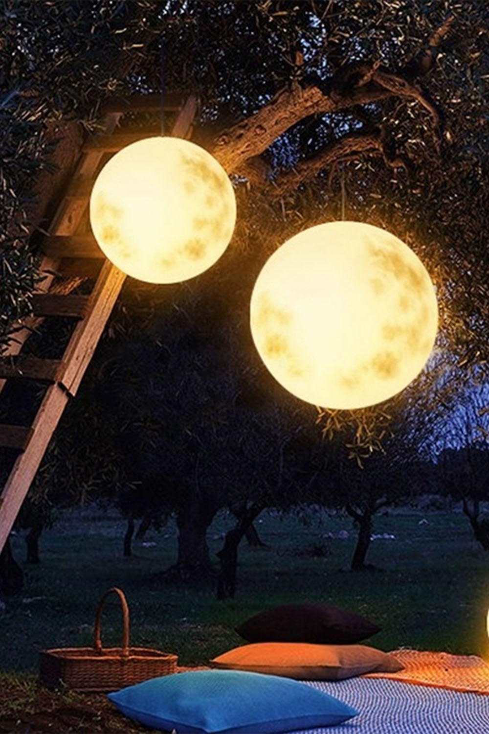 Outdoor Moon Pendant Lamp
