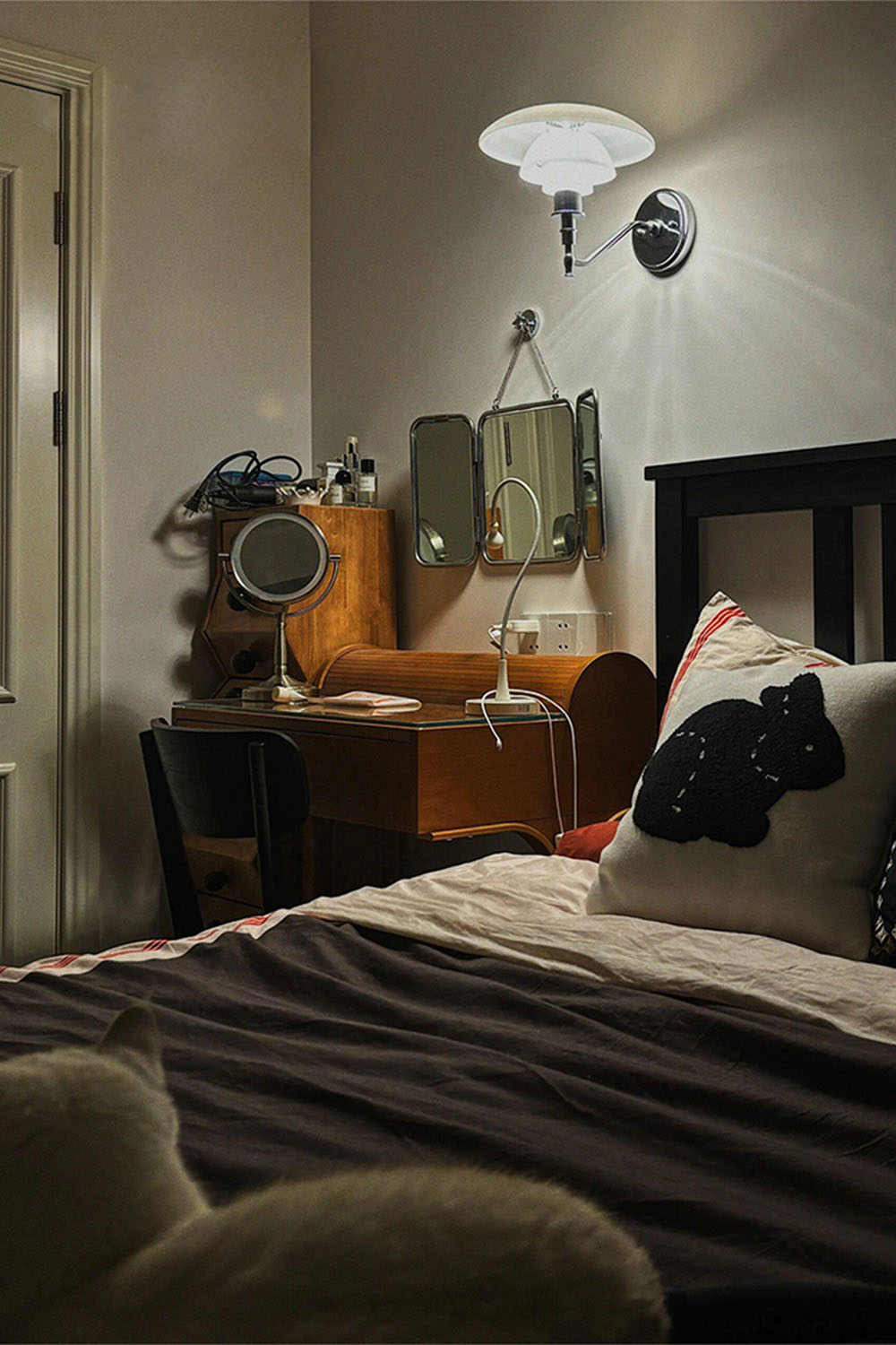 PH 2/1 Wall Lamp