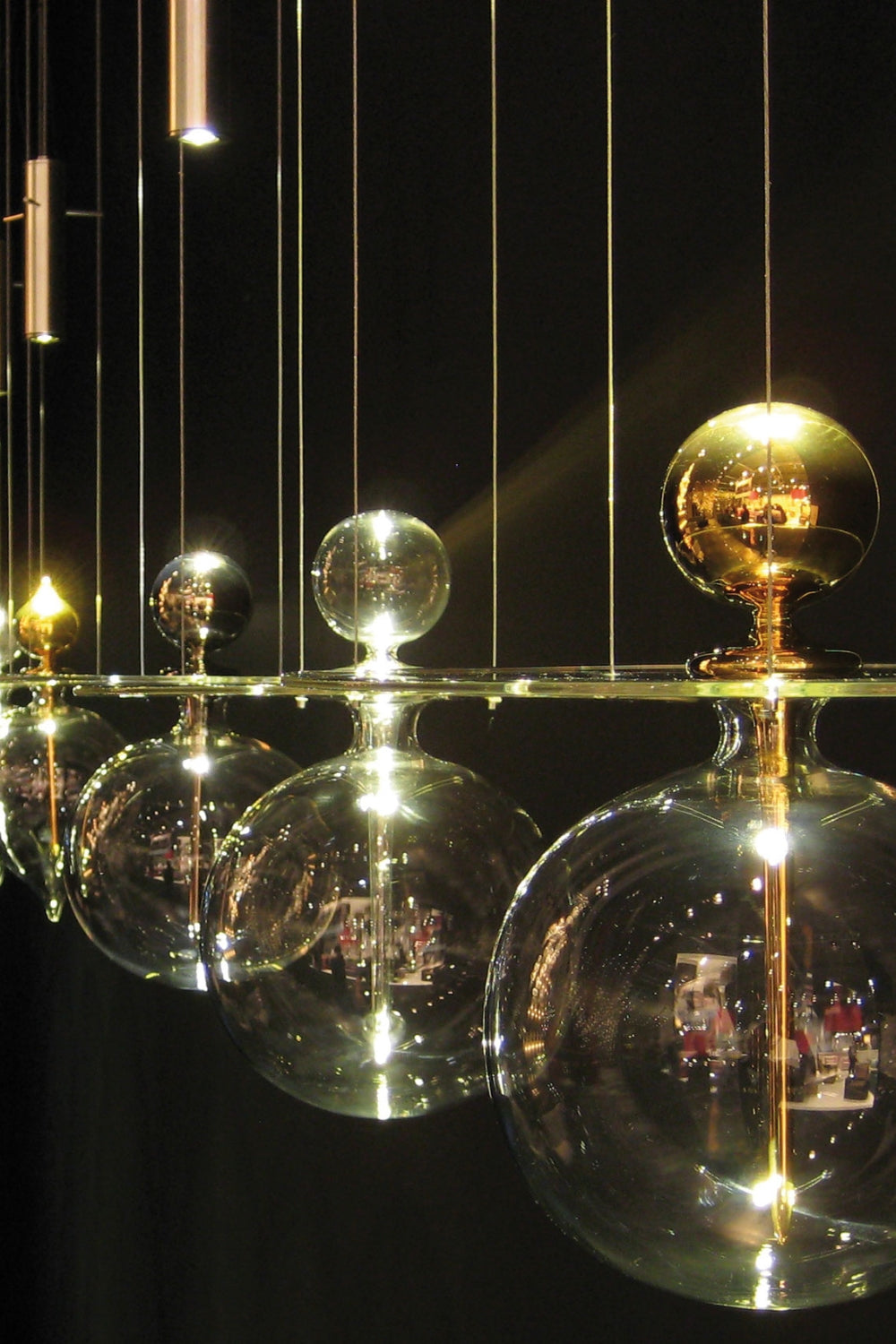 Perfume Sphere Pendant Lamp - SamuLighting