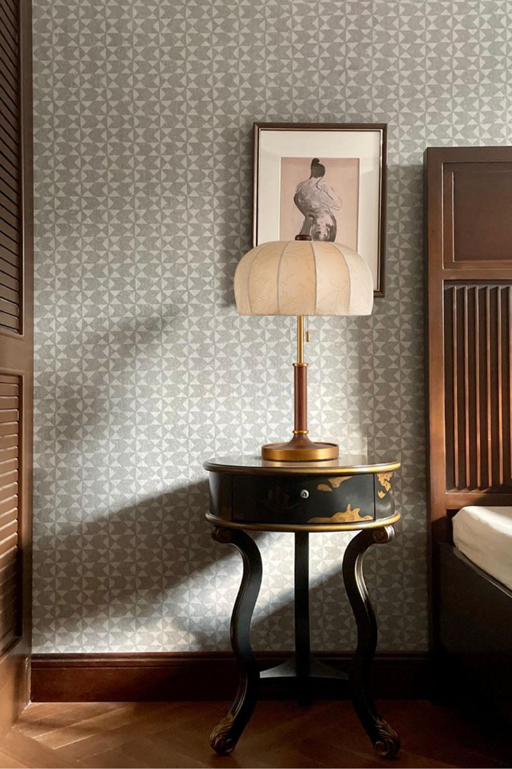 Petal Soft-Shade Pull-Cord Table Lamp