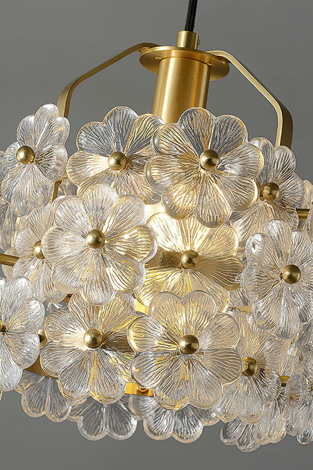 Petit Floral Glass Pendant Lamp - SamuLighting