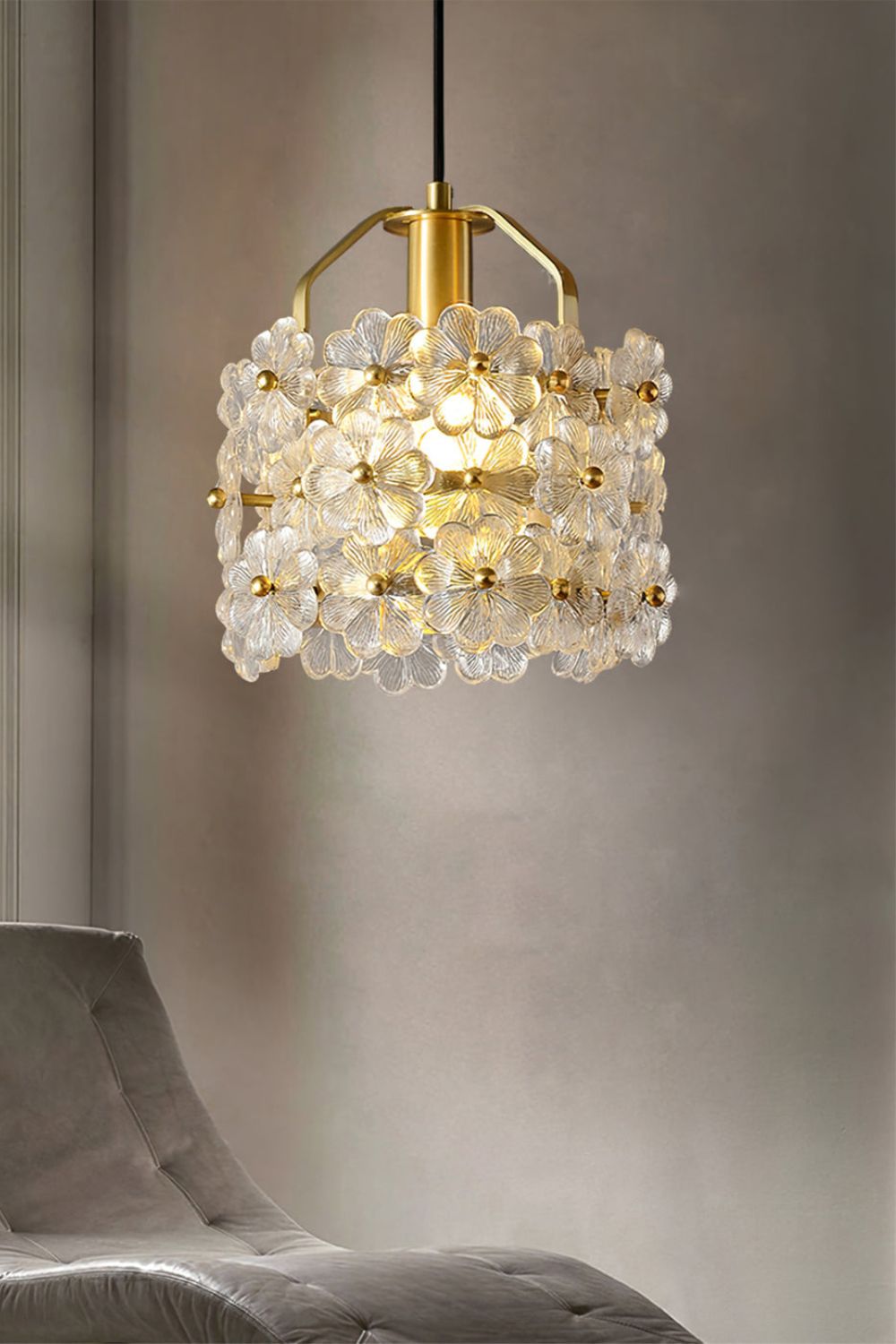 Petit Floral Glass Pendant Lamp - SamuLighting