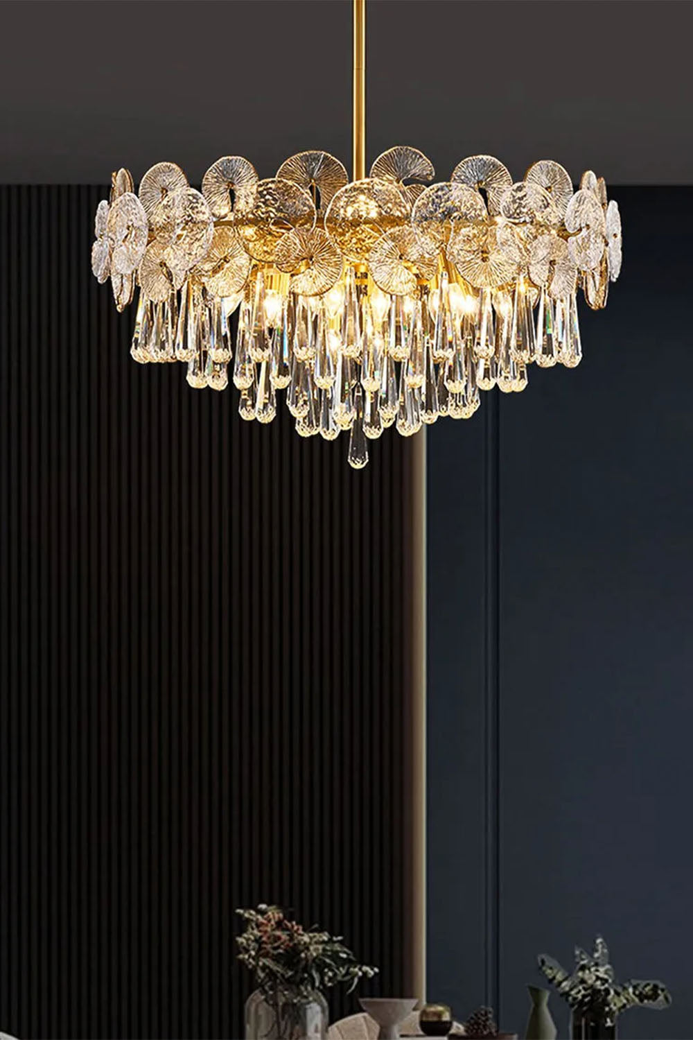 Postmodern Light Luxury Crystal Chandelier