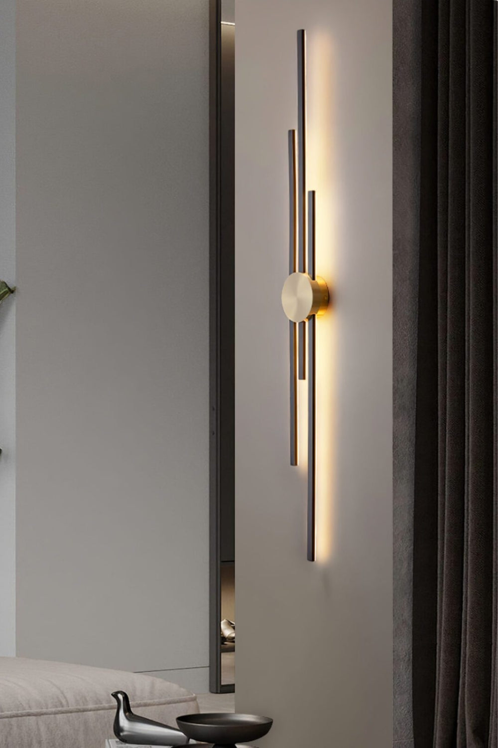 Pris Linear Wall Light