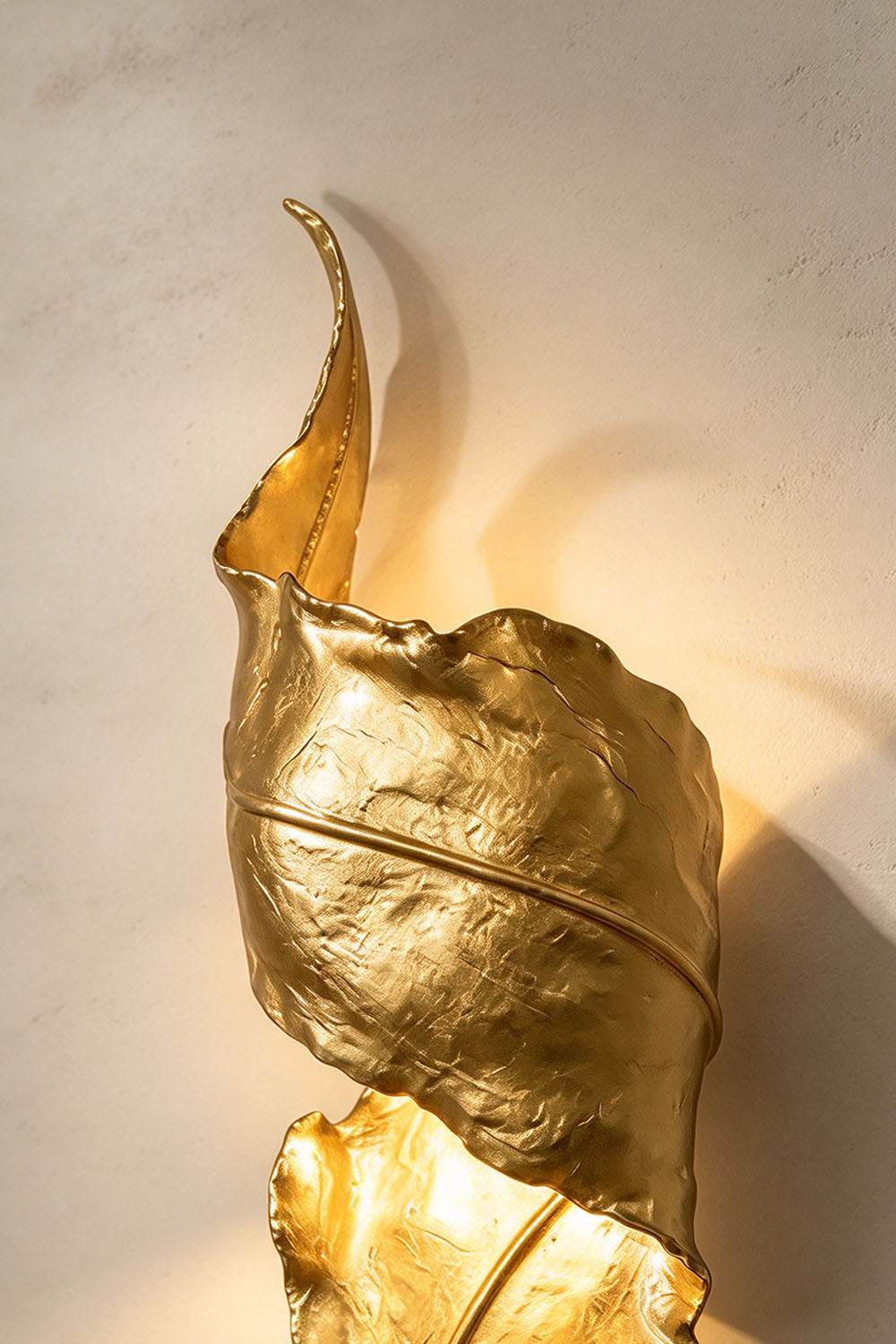 Quintelle Brass Curled Leaf Wall Lamp