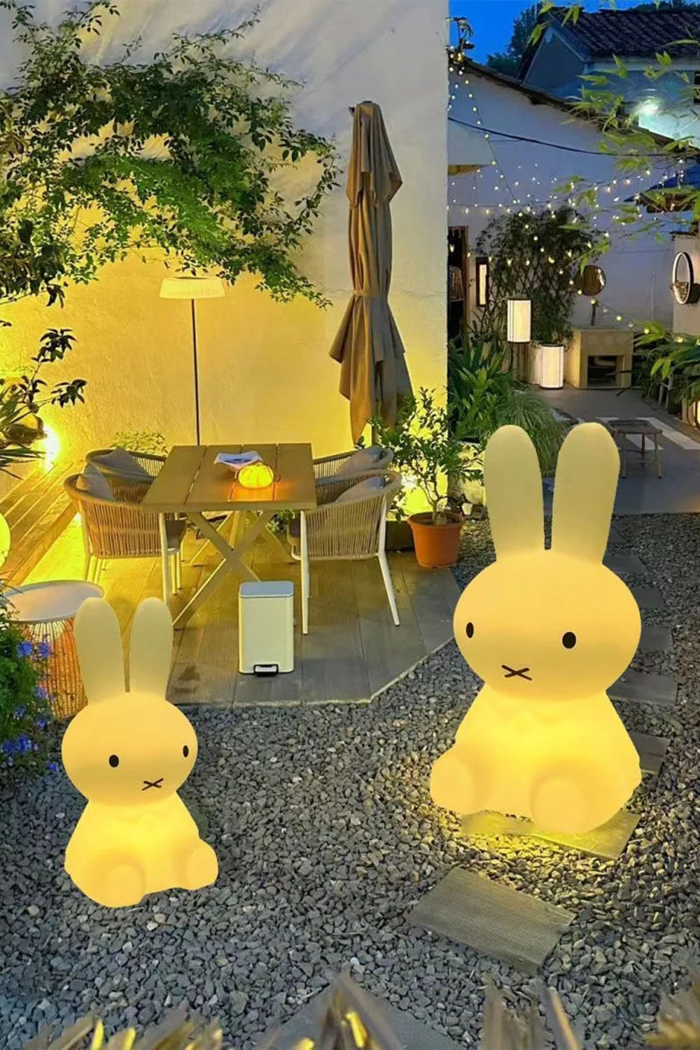Rabbit PE Roto-molded Outdoor Floor Lamp