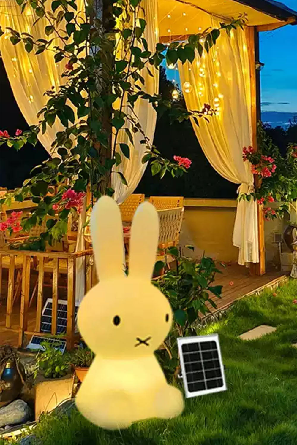 Rabbit PE Roto-molded Outdoor Floor Lamp
