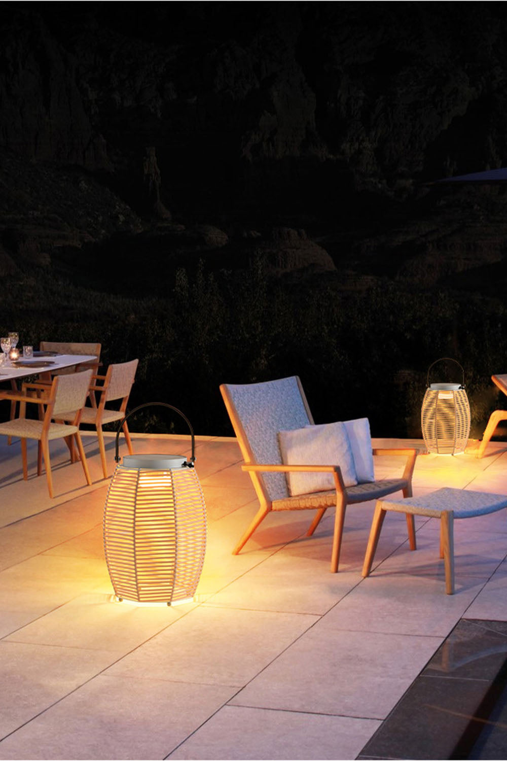 Rattan Lantern Rechargeable Solar Outdoor Table Lamp