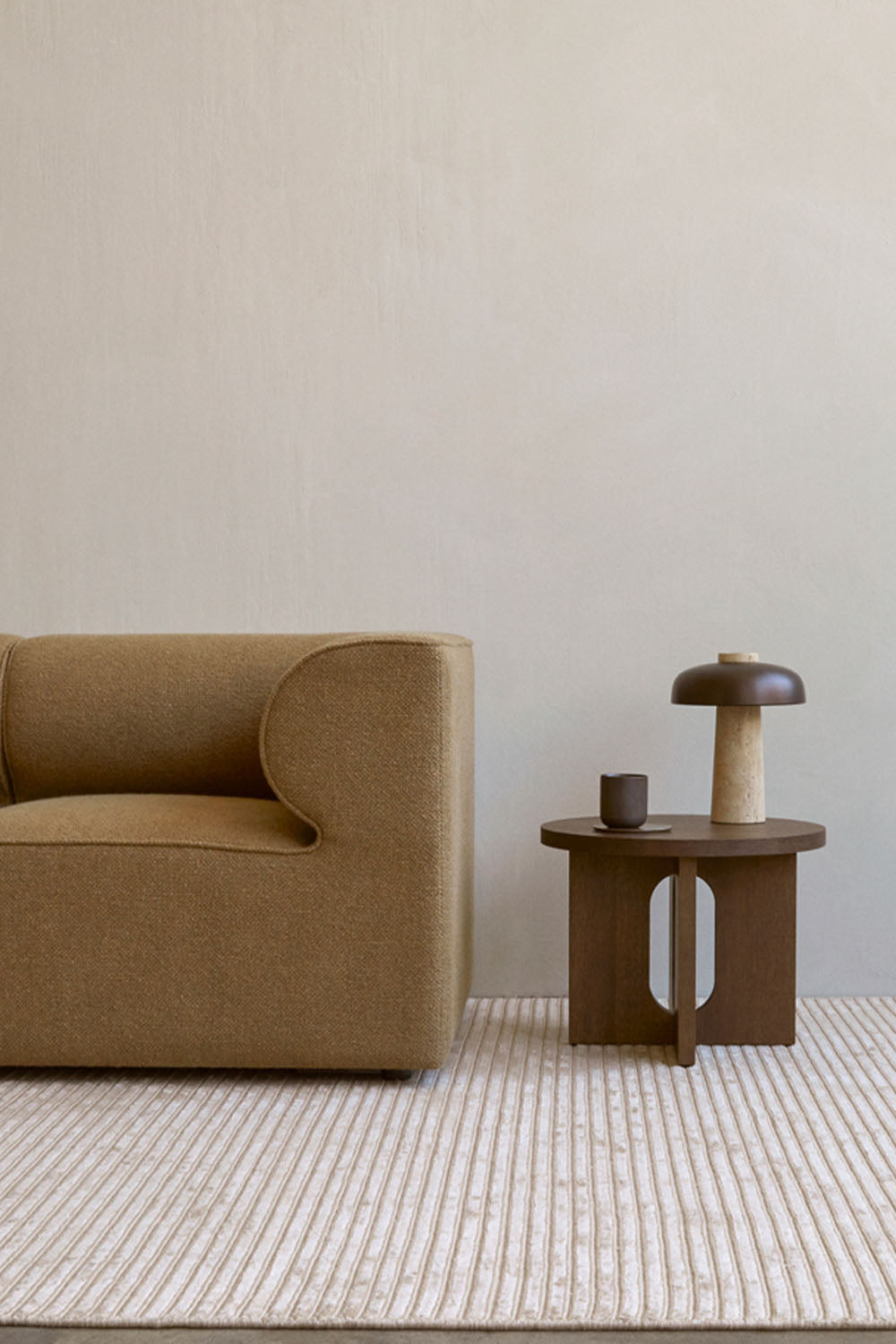 Reverse Mushroom Table Lamp
