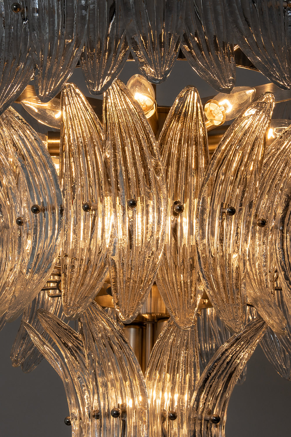 Ribbed Leaf Tier Chandelier |Glass detail | Samu  Lamp