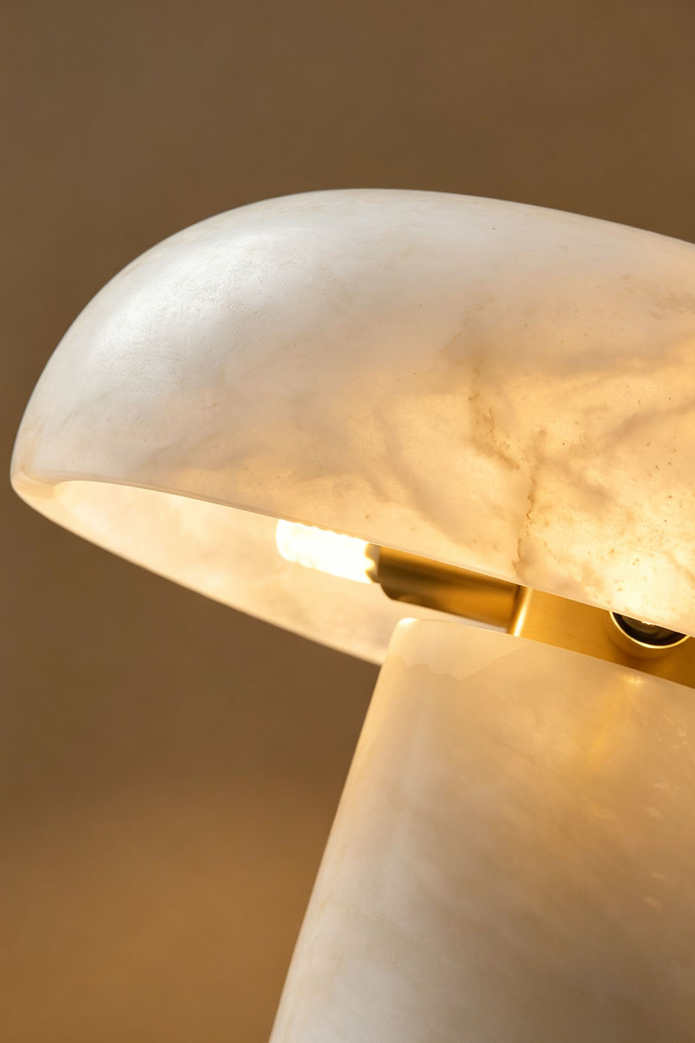 Rosalind Alabaster Dome Table Lamp | Natural Alabaster and Brass | Macro close-up detail of the dome alabaster shade and brass ring | Samu Lamp