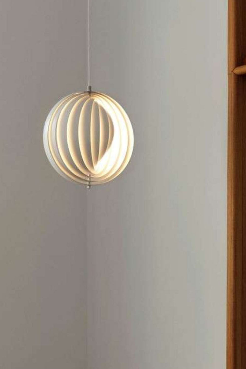Rotating Moon Pendant Lamp