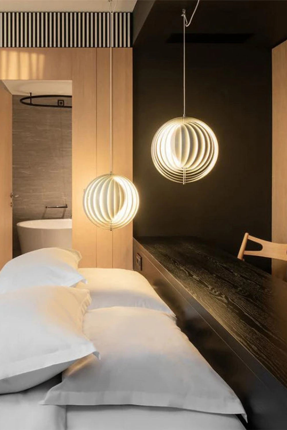 Rotating Moon Pendant Lamp