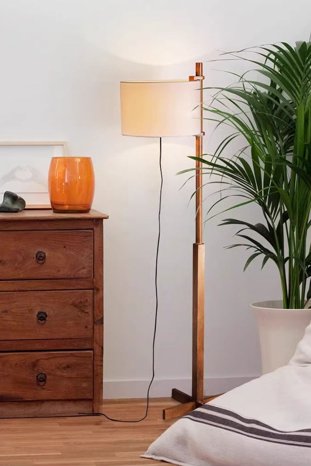 Santa&Cole Walnut Floor Lamp
