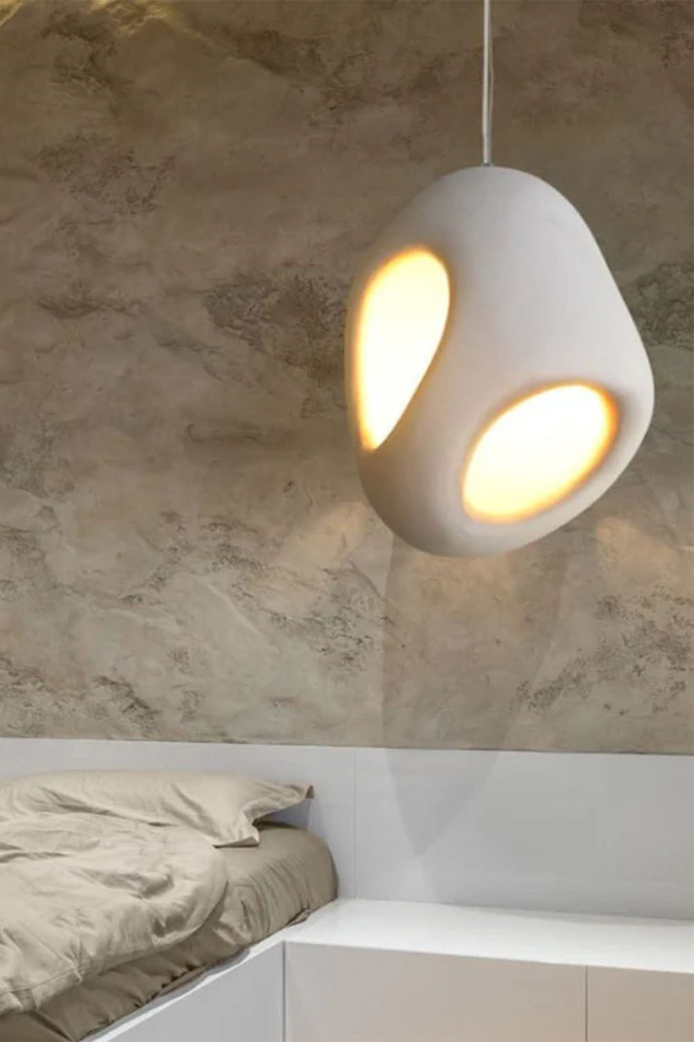 Sculptural Japandi Pendant Lamp