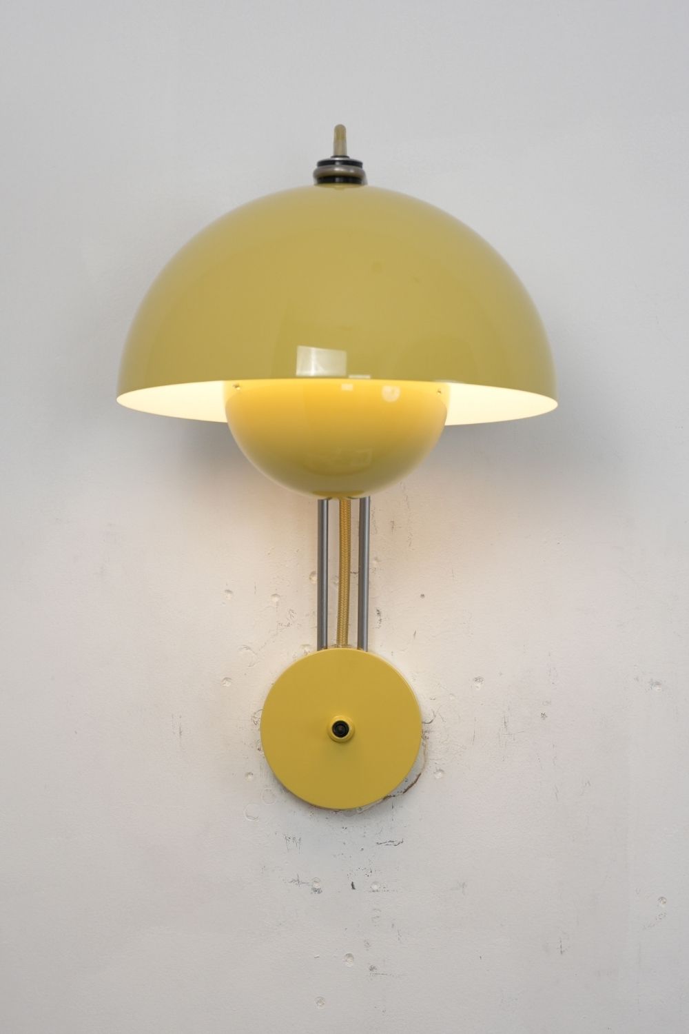 Semi-Circle Wall lamp
