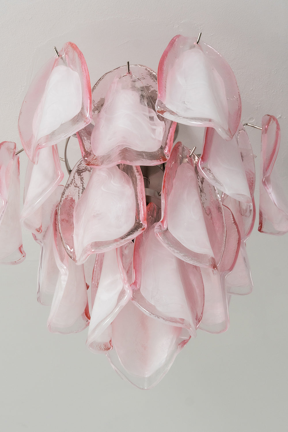 Front detailed view of pink petal glass ceiling light | Metal, Glass | Focused on the arrangement of the glass petals | Samu Lamp