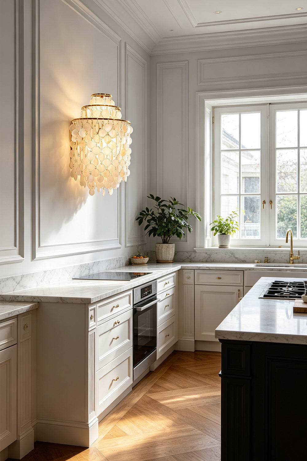 Decorative shell wall light | Shell | Iron | Interior kitchen scene with sunlight and white cabinetry | Samu Lamp