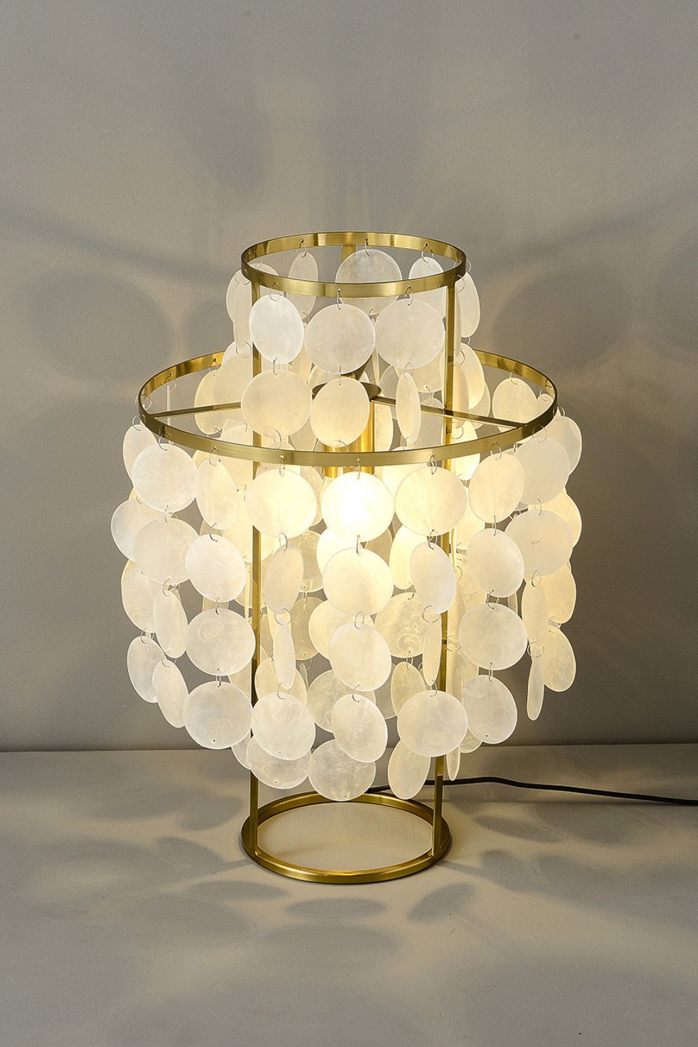 FUN 2 Shell Table Lamp