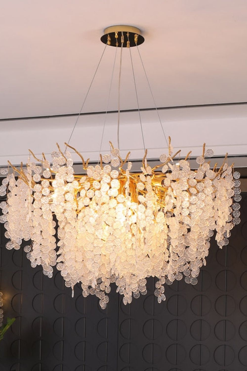 Shiro Noda Crystal Chandeliers - SamuLighting