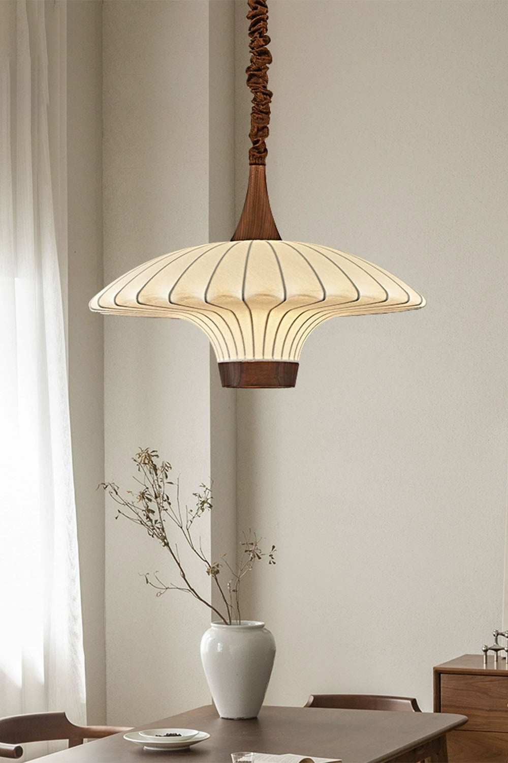 Silk Solid Wood Pendant Lamp
