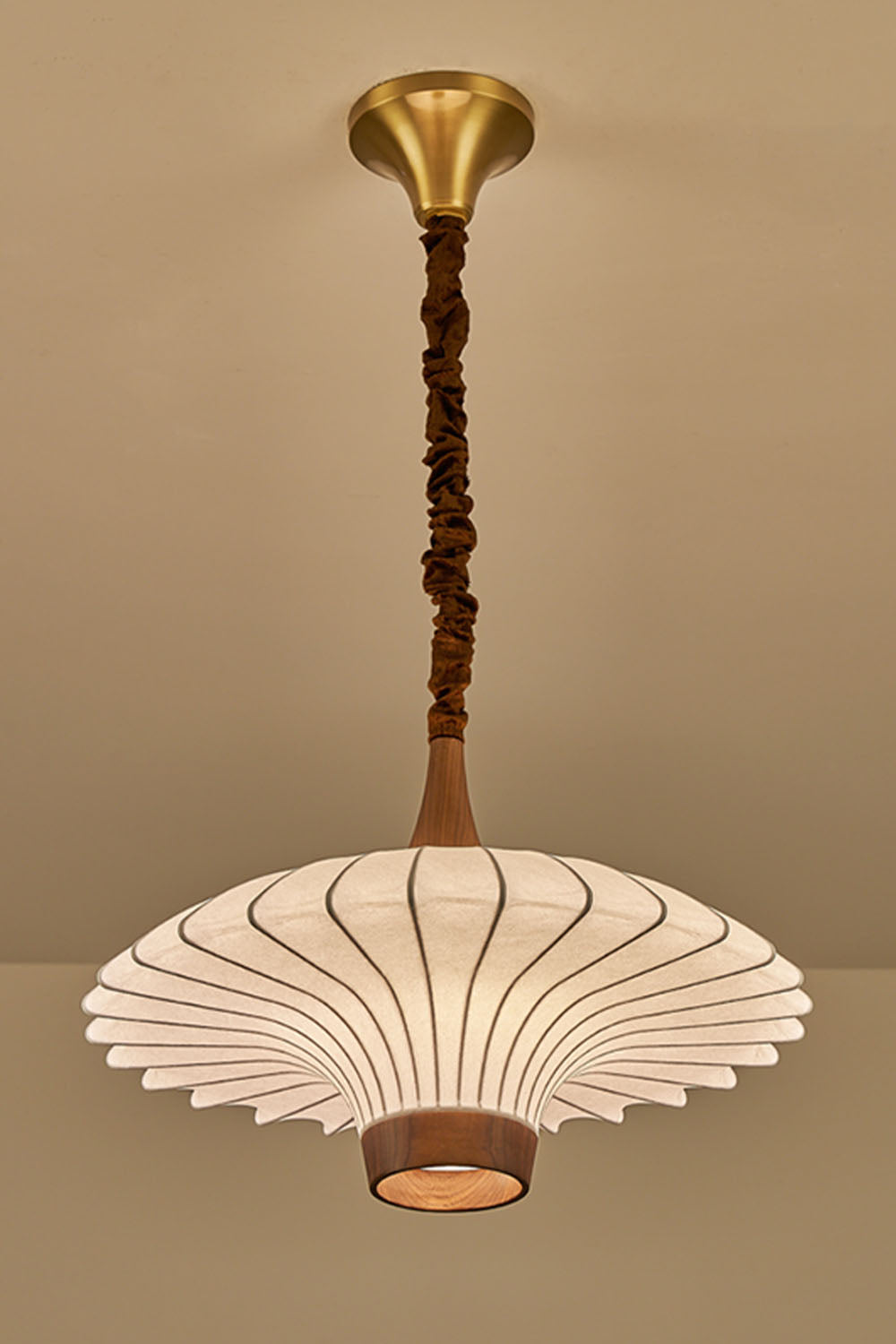 Silk Solid Wood Pendant Lamp