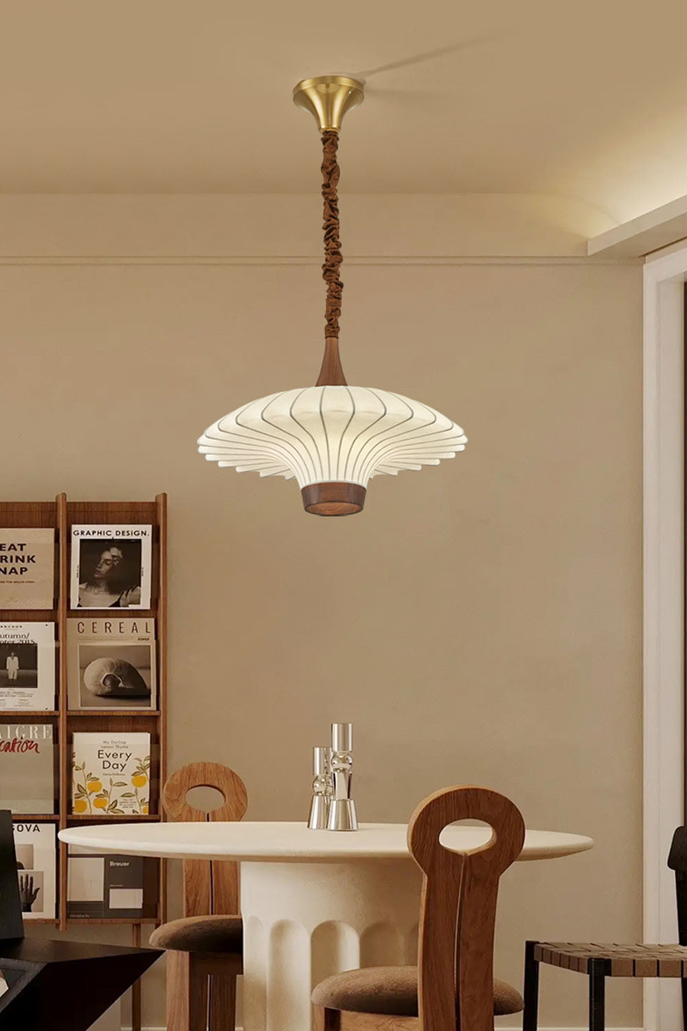 Silk Solid Wood Pendant Lamp
