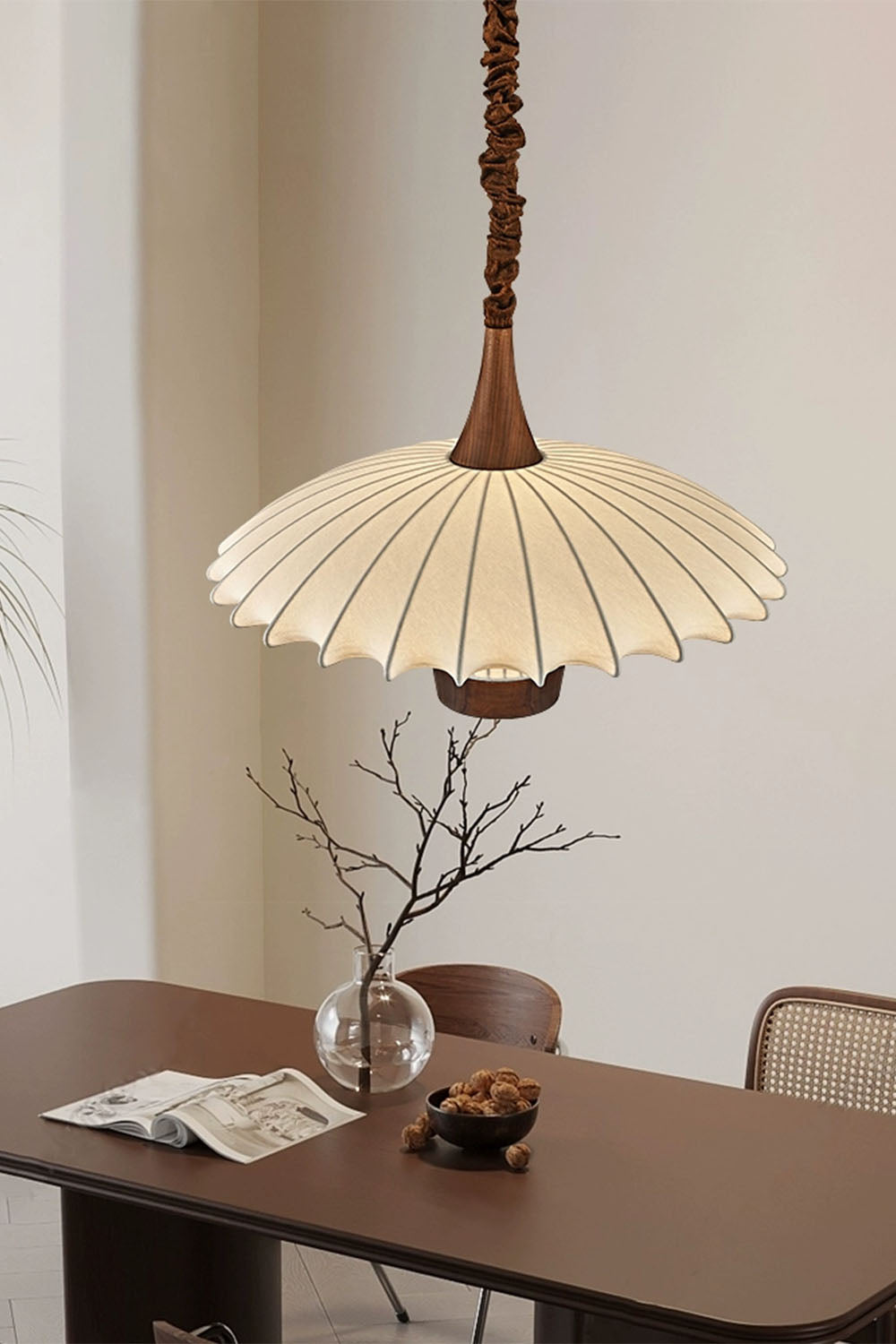 Silk Solid Wood Pendant Lamp