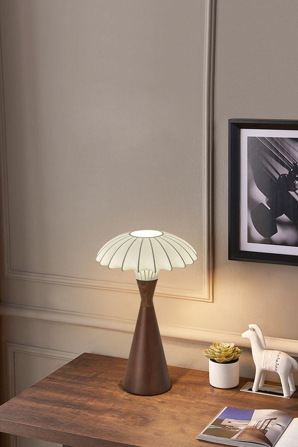 Silk Solid Wood Table Lamp